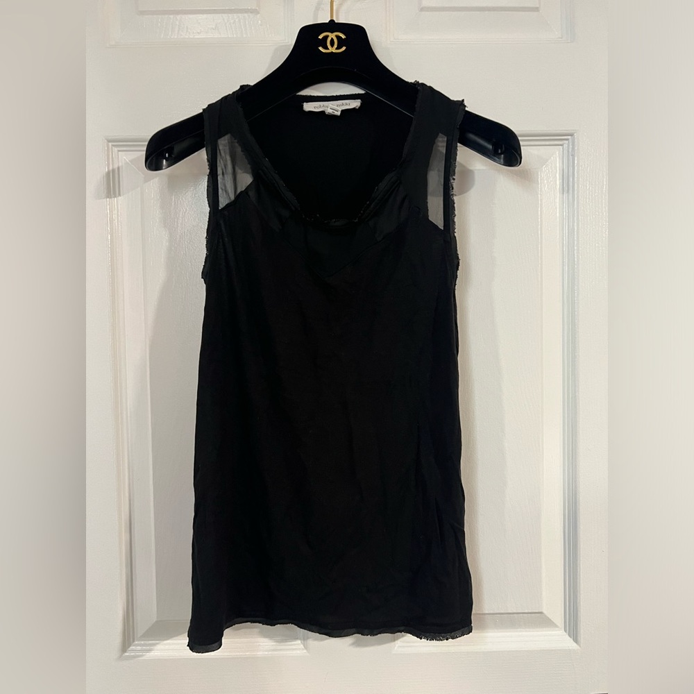 Robbi & Nikki Tank Top w silk mesh fray detailing around edges Black size S